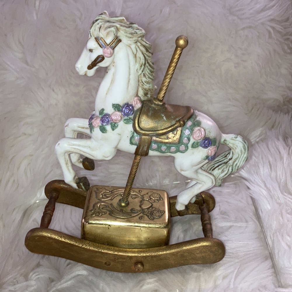Carousel 🎠 Musical Rocking Horse